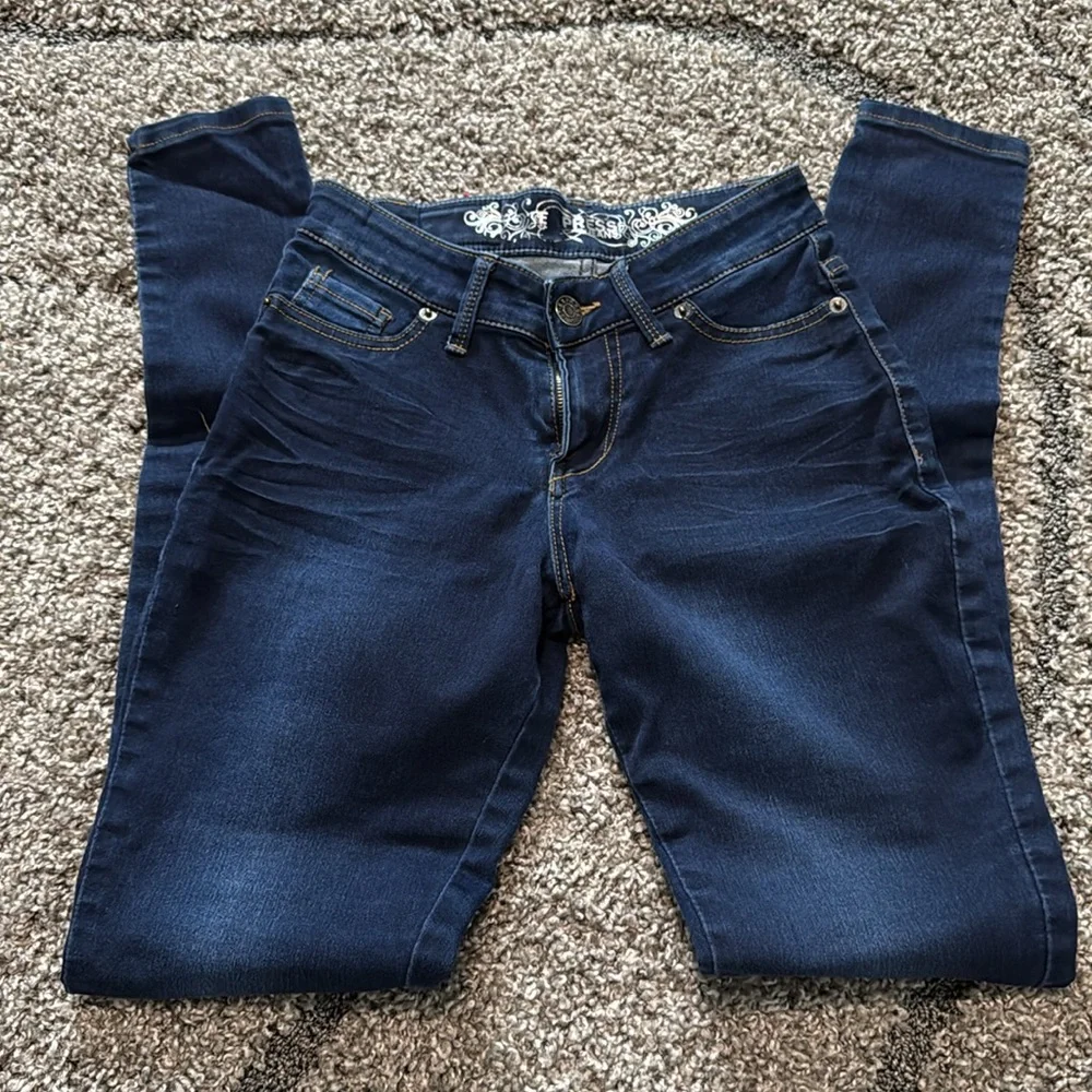 Express Jeans Bundle, 5 Pairs size 2 - Picture 5 of 16